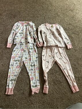John Deere Girls Pajama Lot 2T Farm Animal Horse Pink Sleepwear 2 Sets